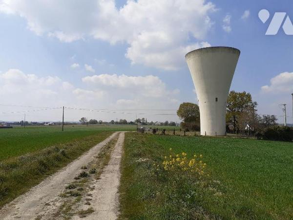 GUIPRY-MESSAC / BIEN ATYPIQUE / CHÂTEAU D'EAU

Situé sur la commune de Guipry-Messac, à envir...