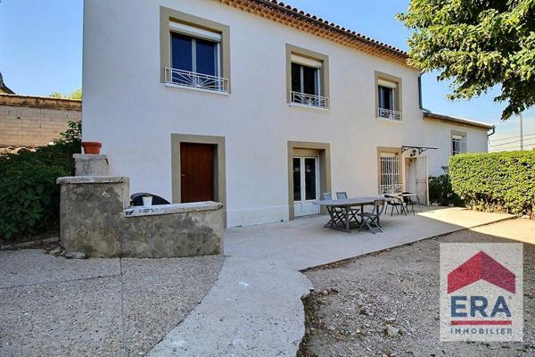 Maison Carpentras 5 pièces - Double garage - Jardin - Piscine