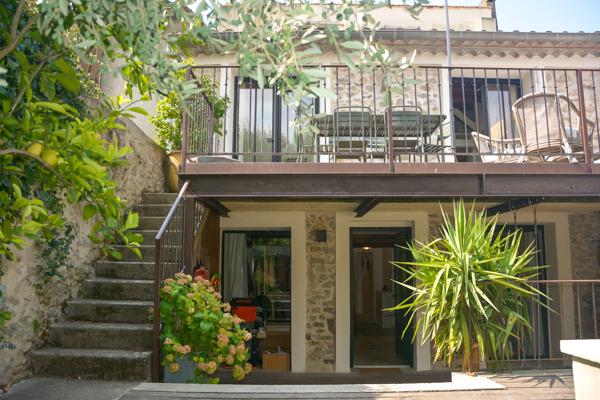 Pied Cité: maison de ville avec jardin et piscine