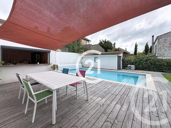 Maison à vendre  4 pièces - 140 m 2   COGNAC  - 16