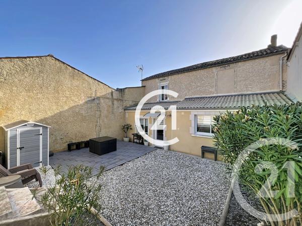 Maison à vendre  4 pièces - 140 m 2   COGNAC  - 16