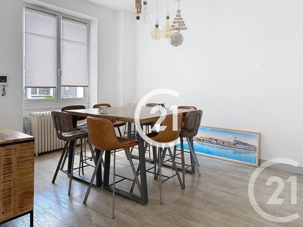 Maison à vendre  4 pièces - 140 m 2   COGNAC  - 16