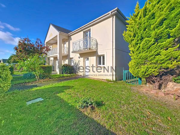 Maison récente à deux pas du bourg et proche de la plage.