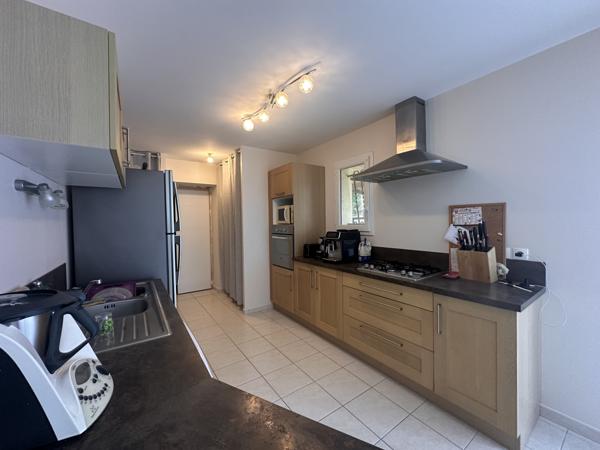 Labastide-du-Temple (82100) Maison familiale T 7 avec JARDIN et GRAND garage