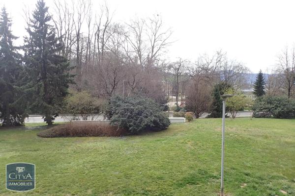 Appartement à louer 3 pièces 74m²