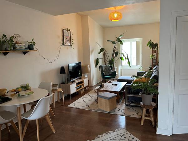 Immeuble
                                                                                                                                                
                                                                                                                                                
                                                                                                                                                
                                                    
                                                                                                                                                                                                                                                                                                                        200  m²                                                                                                                                                                                                         3 etage(s)
