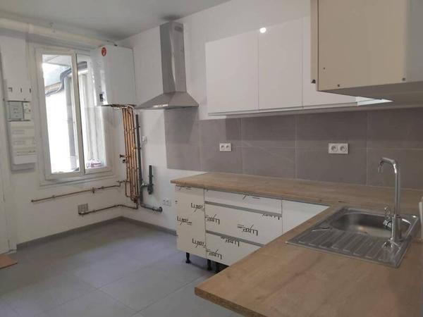 Maison 5 pièces                                        - 38000 Grenoble Réf : 1661