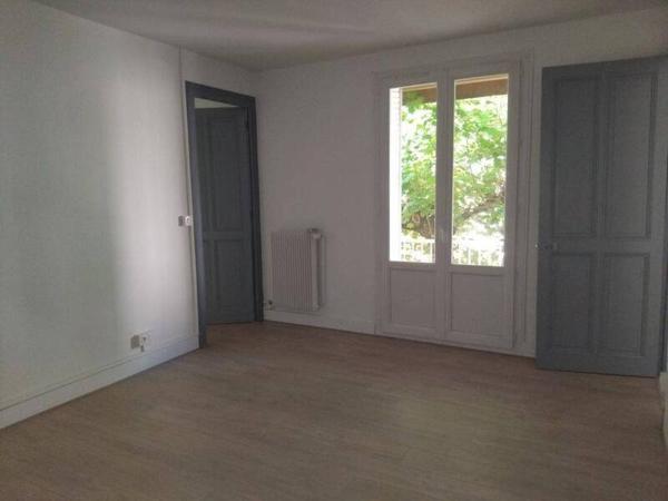 Maison 5 pièces                                        - 38000 Grenoble Réf : 1661