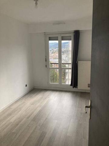 Appartement 5 pièces                                        - 42100 Saint-Étienne Réf : 12762