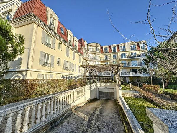 Appartement Lamorlaye 1 pièce 24.78 m2