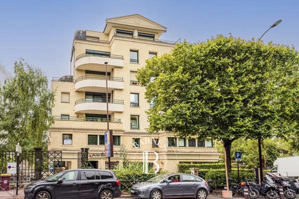 Saint-Cloud, Appartement 3 Chambres -  146 m² à vendre