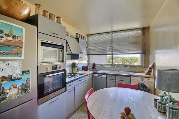 Appartement Massy 4 pièce(s) 83.40 m2 utiles (81.12 m² carrez) avec balcons cave et parking couvert