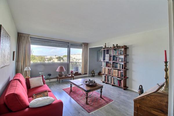 Appartement Massy 4 pièce(s) 83.40 m2 utiles (81.12 m² carrez) avec balcons cave et parking couvert