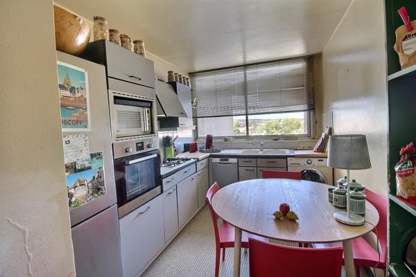 Appartement Massy 4 pièce(s) 83.40 m2 utiles (81.12 m² carrez) avec balcons cave et parking couvert