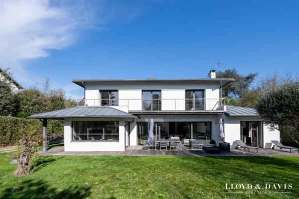 LA CELLE-SAINT-CLOUD – Quartier de la Feuillaume – Élégante maison d’architecte familiale au calme absolu