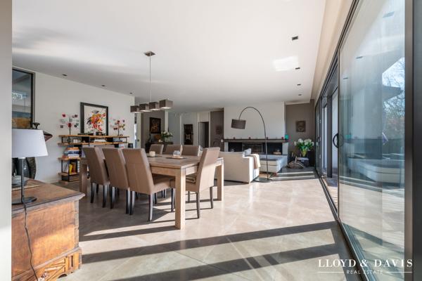 LA CELLE-SAINT-CLOUD – Quartier de la Feuillaume – Élégante maison d’architecte familiale au calme absolu