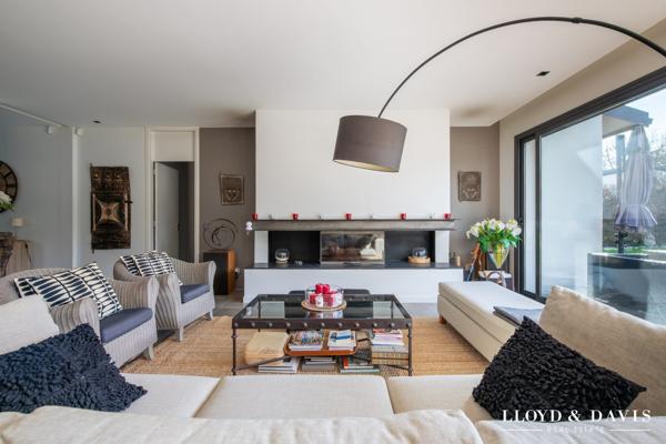 LA CELLE-SAINT-CLOUD – Quartier de la Feuillaume – Élégante maison d’architecte familiale au calme absolu