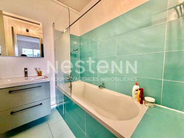 Appartement Saint Maurice 2P 47 m2 grand balcon et cave