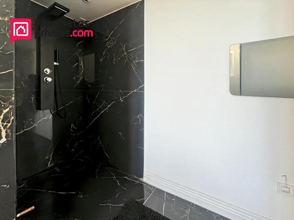 Cannes : Appartement bourgeois, terrasse vue mer et extension possible