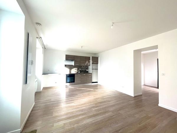 Maison Conflans Sainte Honorine €615 000 ** - Référence 7760