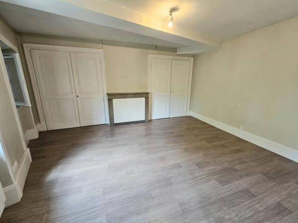 Appartement 2 pièces                                        - 42600 Montbrison Réf : 12446