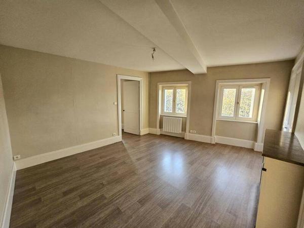 Appartement 2 pièces                                        - 42600 Montbrison Réf : 12446