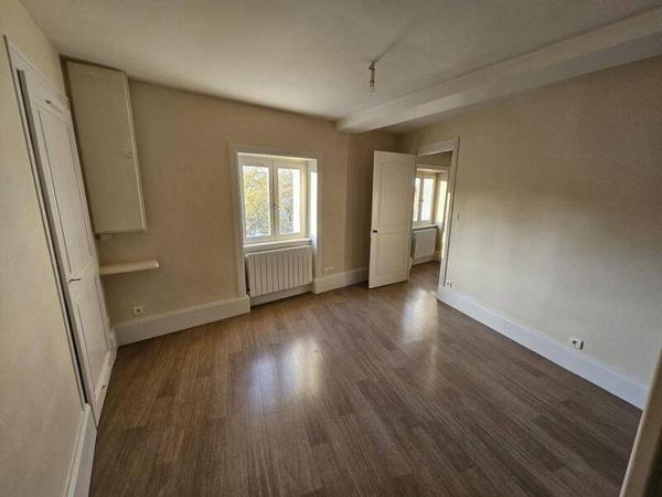 Appartement 2 pièces                                        - 42600 Montbrison Réf : 12446