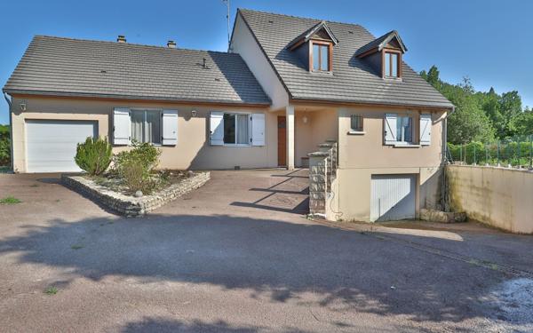 Maison à vendre    8 pièces • 166 m2 Gournay-en-Bray