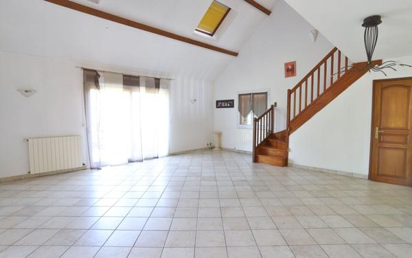 Maison à vendre    8 pièces • 166 m2 Gournay-en-Bray