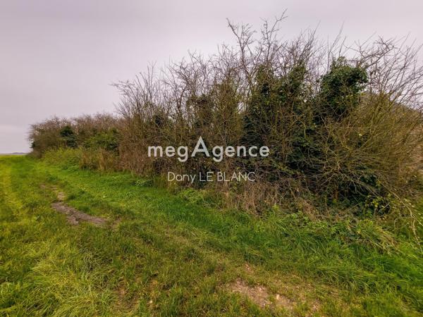 Terrain à Les Villages Vovéens, 28150 - 750m²