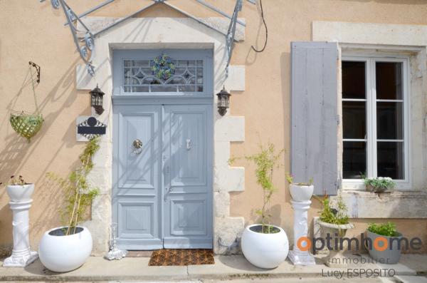 🏡 Maison de caractère du XIXᵉ siècle au cœur de Confolens