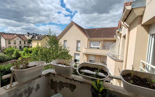 Appartement à vendre    3 pièces • 67,81 m2 Saint-Ouen-l'Aumône
