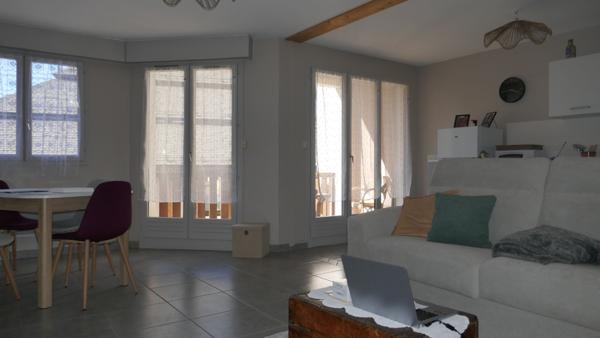 FAVERGES. APPARTEMENT 3 PIECES AU CENTRE VILLE