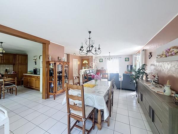 Maison à vendre à La Boutouchère - 4 chambres - Sous-sol et jardin