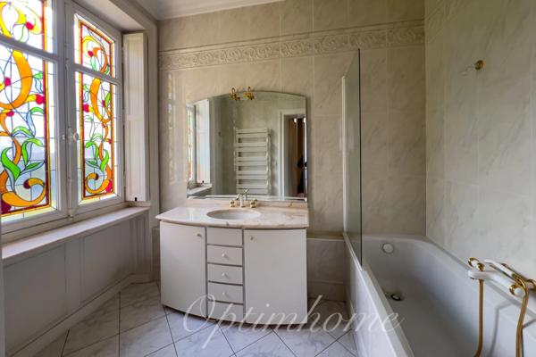 Propriete à vendre 23 pièces LA CHAPELLE SUR ERDRE (44)