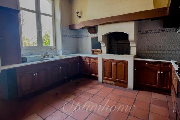 Propriete à vendre 23 pièces LA CHAPELLE SUR ERDRE (44)