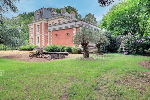 Propriete à vendre 23 pièces LA CHAPELLE SUR ERDRE (44)