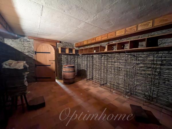 Propriete à vendre 23 pièces LA CHAPELLE SUR ERDRE (44)