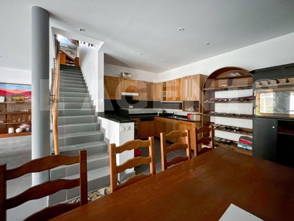 Villa avec Terrain à GROS POTENTIEL