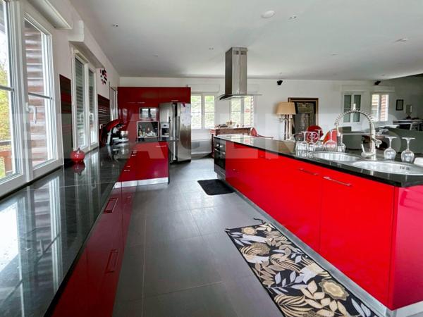 Villa avec Terrain à GROS POTENTIEL