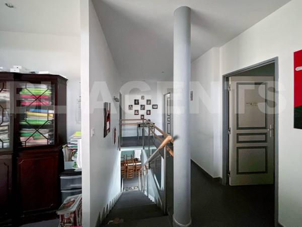 Villa avec Terrain à GROS POTENTIEL