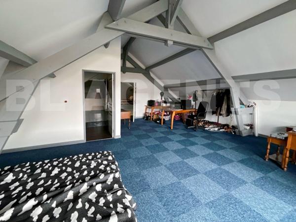 Villa avec Terrain à GROS POTENTIEL