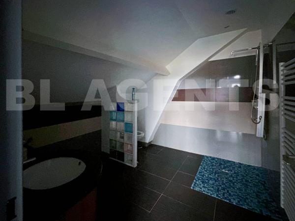 Villa avec Terrain à GROS POTENTIEL