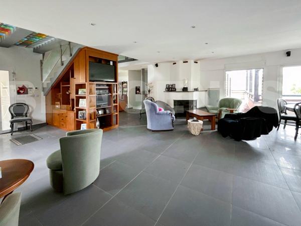 Villa avec Terrain à GROS POTENTIEL