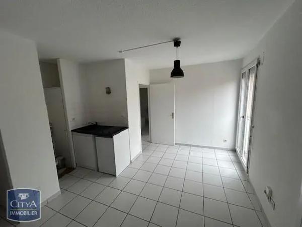 Appartement à louer 2 pièces 32m² Pamiers (09100)