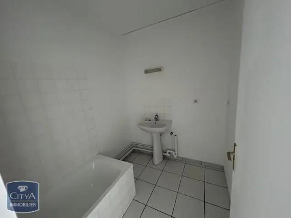 Appartement à louer 2 pièces 32m² Pamiers (09100)