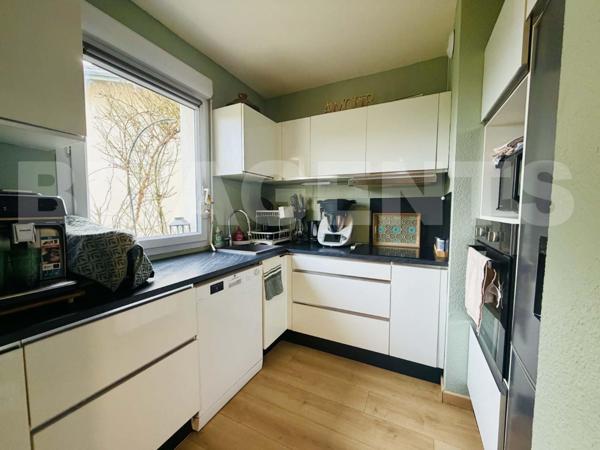 Jolie maison mitoyenne au cœur d’une résidence calme et sécurisée