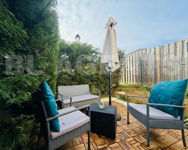 Jolie maison mitoyenne au cœur d’une résidence calme et sécurisée