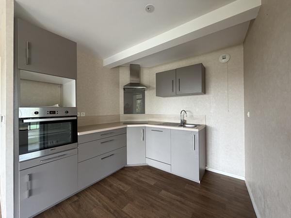 Appartement Cormontreuil 3 pièce(s) 74 m2 avec loggia et stationnement