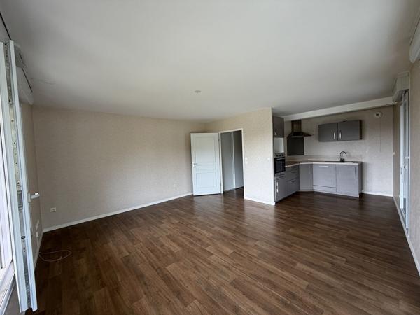 Appartement Cormontreuil 3 pièce(s) 74 m2 avec loggia et stationnement